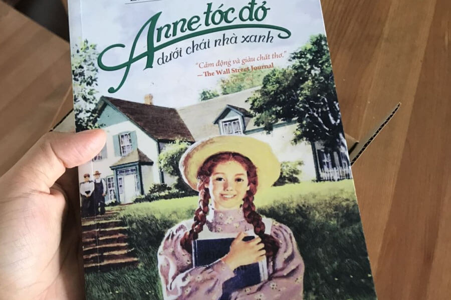 Cuốn sách Anne tóc đỏ dưới chái nhà xanh