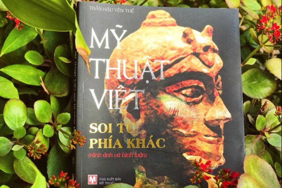 sách Mỹ thuật Việt soi từ phía khác