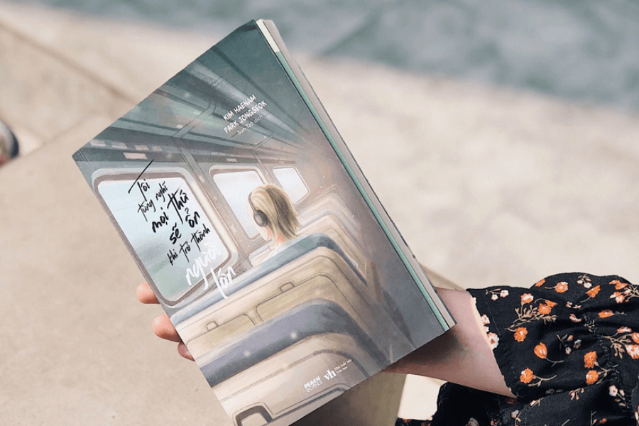 Tôi từng nghĩ mọi thứ sẽ ổn khi trở thành người lớn