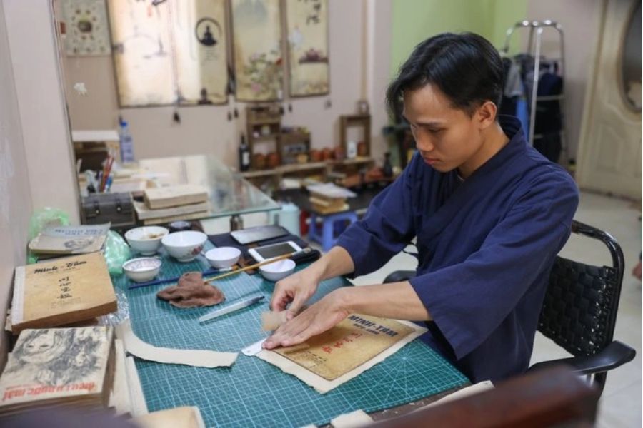 Bùi Tiến Phúc bác sĩ cho sách cũ